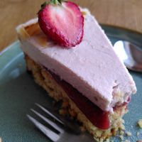 Erdbeer -Rhabarber-torte at Sööt un Soltig in Lueneburg