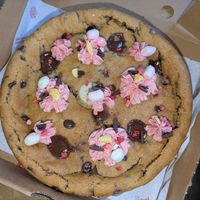 Giant vegan cookie baking class at The After School Cookie Club - Mayfair in London