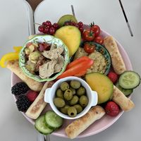 Vegane kleine Platte zum "Quatschen" at Café Krümmel in Nordrhein-westfalen