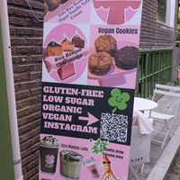 sign outside at Glunic - 글루닉 in Seoul