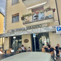 Outsidee  at Bar Gelateria baradero in Toscana
