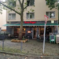 Outside at Bunte Burger Cologne in Cologne