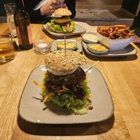 Camembert burger with veggies and red bean patty. The self made vegan Camembert was very good! Hats off to the chef 🧑‍🍳   at Bunte Burger Cologne in Cologne