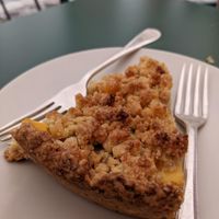 Vegan mango crumble at Zoe Food in Gran Canaria