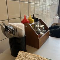 free sauces  at Rascal's Café in Bruxelles