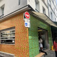 Cute exterior  at Isotope in île-de-france