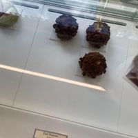  at Les Artizans Coffee and Flower in Paris