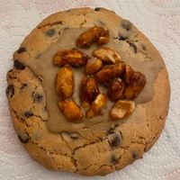  at Les Artizans Coffee and Flower in Paris