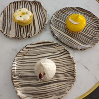  at Les Artizans Coffee and Flower in Paris