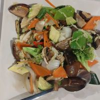 Verduras salteadas at Restaurante Senaki in Comunidad Valenciana