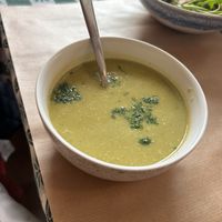 Broccoli Suppe mit Knoblauch   at L'Acoustic in Selestat