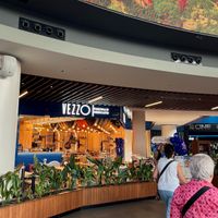 The entrance of Vezzo at Vezzo in Oviedo