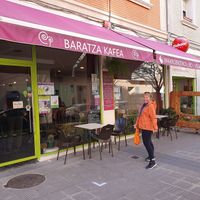 Outside seating  at Baratza Kafea in Pamplona