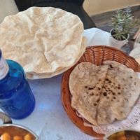 Poppadoms and chapattis at Taste of India in Mallorca