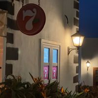 View from outside at 7 Sensi pizzeria Napoletana in Canarias