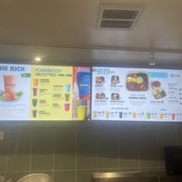 Smoothie and entree menu 5/19/2026  at Makka Living Foods in Palm Springs