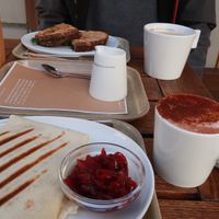 Bruzzelbrot mit „Feta“ & Wrap  mit „Chicken“ at Das Voglhaus in Konstanz