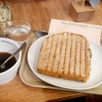 Brutzelbrot and coffee at Das Voglhaus in Konstanz