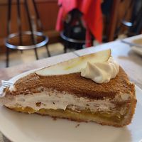 Veganer Apfelkuchen at Das Voglhaus in Konstanz