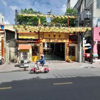 Opposite is a small temple at Bánh Mì Chay Khôi in Ho Chi Minh City