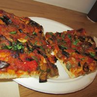 vegan pizza at CamBio Vita in Rome