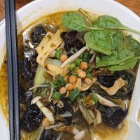  at 流口水火锅小面20区liukoushui hot pot nouilles in île-de-france