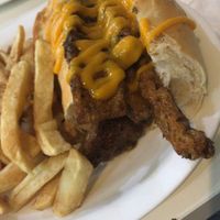 No recuerdo el nombre de esto pero no pude comerlo, no me gustó, el menú no daba a entender qué era. No recomiendo este plato. at Konu Bar in Buenos Aires