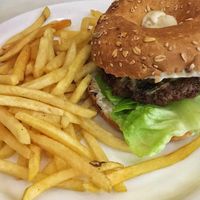 Konu Burger and chips at Konu Bar in Buenos Aires