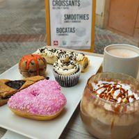  at Sansa Café in Sevilla