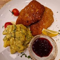 Veganes Schnitzel (Soja) mit Kartoffelsalat at Goldener Schwan in Aachen