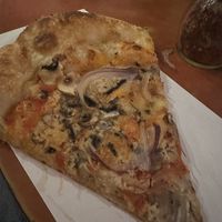 Mushroom onion slice  at Hatool HaYarok - The Green Cat in Tel Aviv