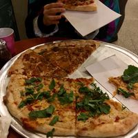 shared a pizza (4 toppings but paid for 3!)  at Hatool HaYarok - The Green Cat in Tel Aviv