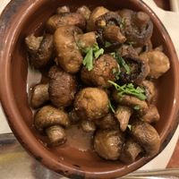 Champiñones al ajillo   at Al-Andalus in Oxford