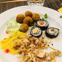 Vegan dishes at Cultura Dos Sabores in Porto