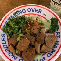 Biang biang noodles mit Tofu und Shiitake at Wen Cheng in Nordrhein-westfalen