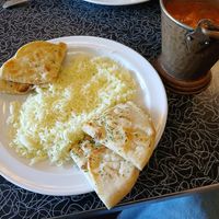 Vegetable mango curry rice and bread at Bombay Garden in Mount Vernon