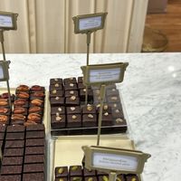 Astrid, Byzantine, Cornet 5,70€  at Chocolaterie Mary in Vlaanderen