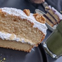 Tonka Cake and Matcha Latte at Moehren Milieu Eco Cafe in Mainz