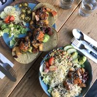 Buddha Bowl und Tacos at Moehren Milieu Eco Cafe in Mainz
