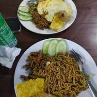 Vegan Mi Goreng and Vegetarian Mi Goreng at Warung Bu De in Central Lombok Regency