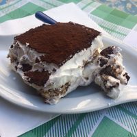 vegan tiramisu at Alhambra Cafe in Milan