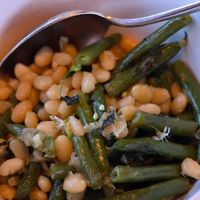 Green and white beans at Les Wagons in Zürich