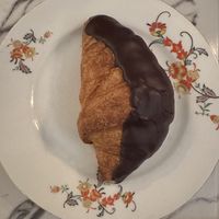 Eclair croissant  at Délice de Bernay in New York City