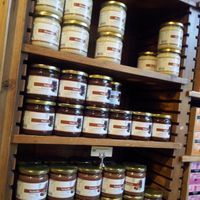 Tartinades chocolat au lait, chocolat blanc, noisettes en vente pour emporter. at Le Pain Quotidien in Marseille