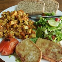 Vegan Tofu "scramble" breakfast at Pumpernicle German Bakery in Rishikesh