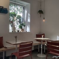 Indoor seating at Southbank Specialty Coffee in Munich