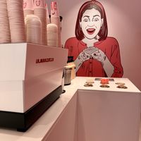 Coffee bar  at Lushé | Cinnamon Rolls Barcelona in Barcelona