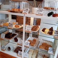 Bakes include 6 vegan or df options today at The Kitchen Table in Dundee