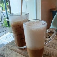 Iced & hot cappuccino at Veganerie Grand Palace - วีแกนเนอรี วัดพระแก้ว in Bangkok