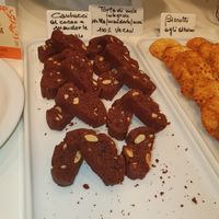 Cantucci al cacao fatti in casa at Hotel Ungheria Varese 1946 in Lombardia